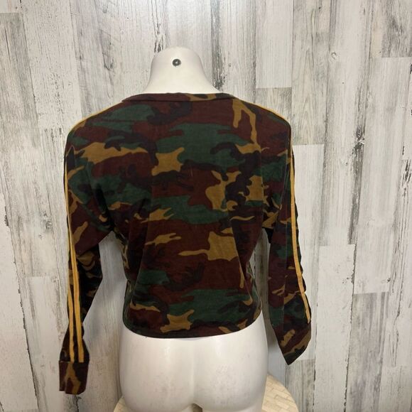 Crop top - Picture 2 of 4